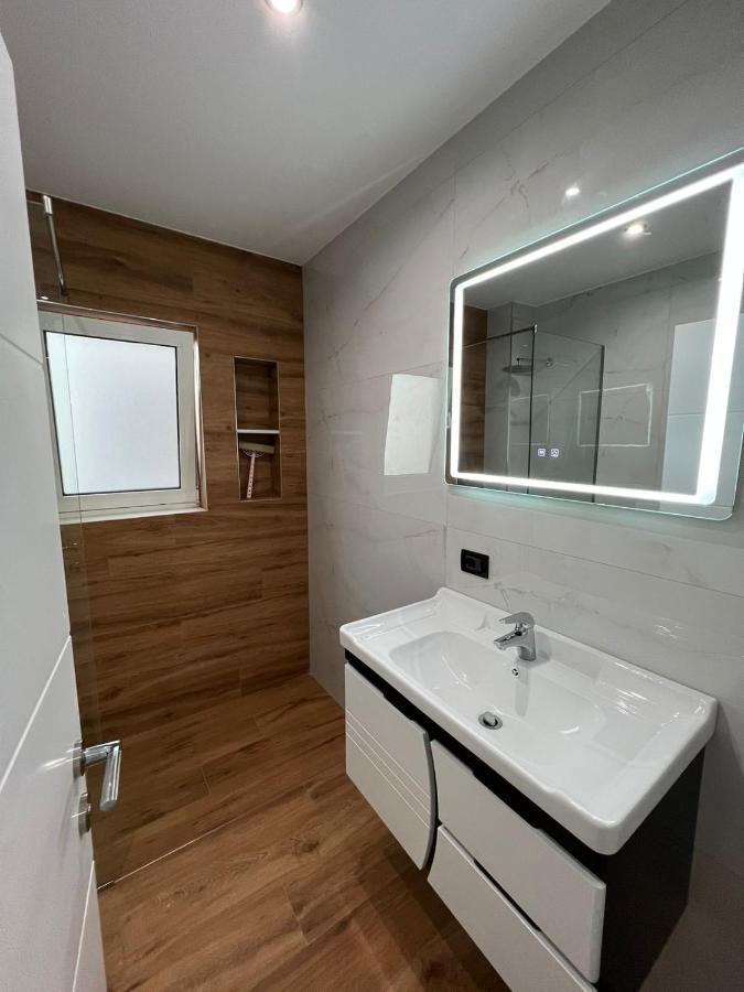 Hotel Vila Herta Durrës Kültér fotó
