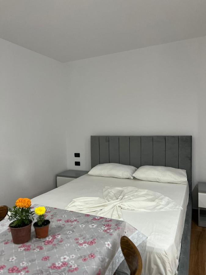 Hotel Vila Herta Durrës Kültér fotó